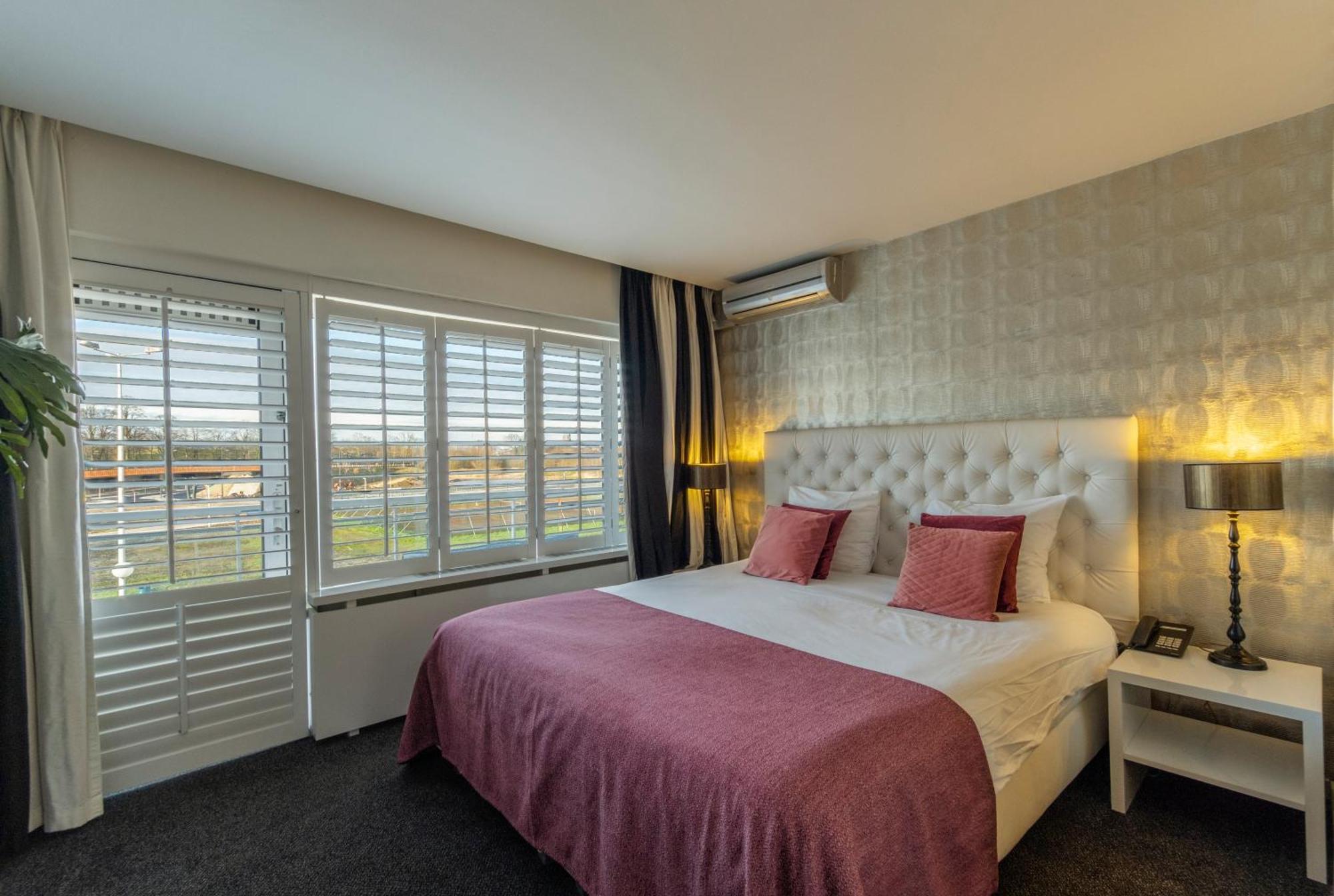 Van der Valk Hotel 's-Hertogenbosch – Vught 's-Hertogenbosch  Buitenkant foto